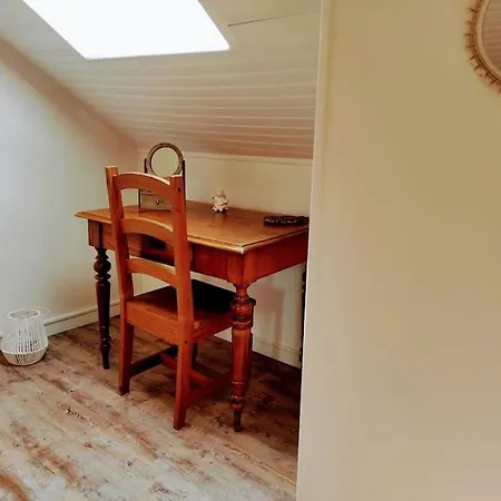 Maison Face Au Moulin Giverny Vernon (Eure)